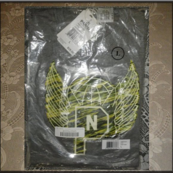 Bundle of 3 Brand New Graphic T-Shirts - Picture 3 of 7